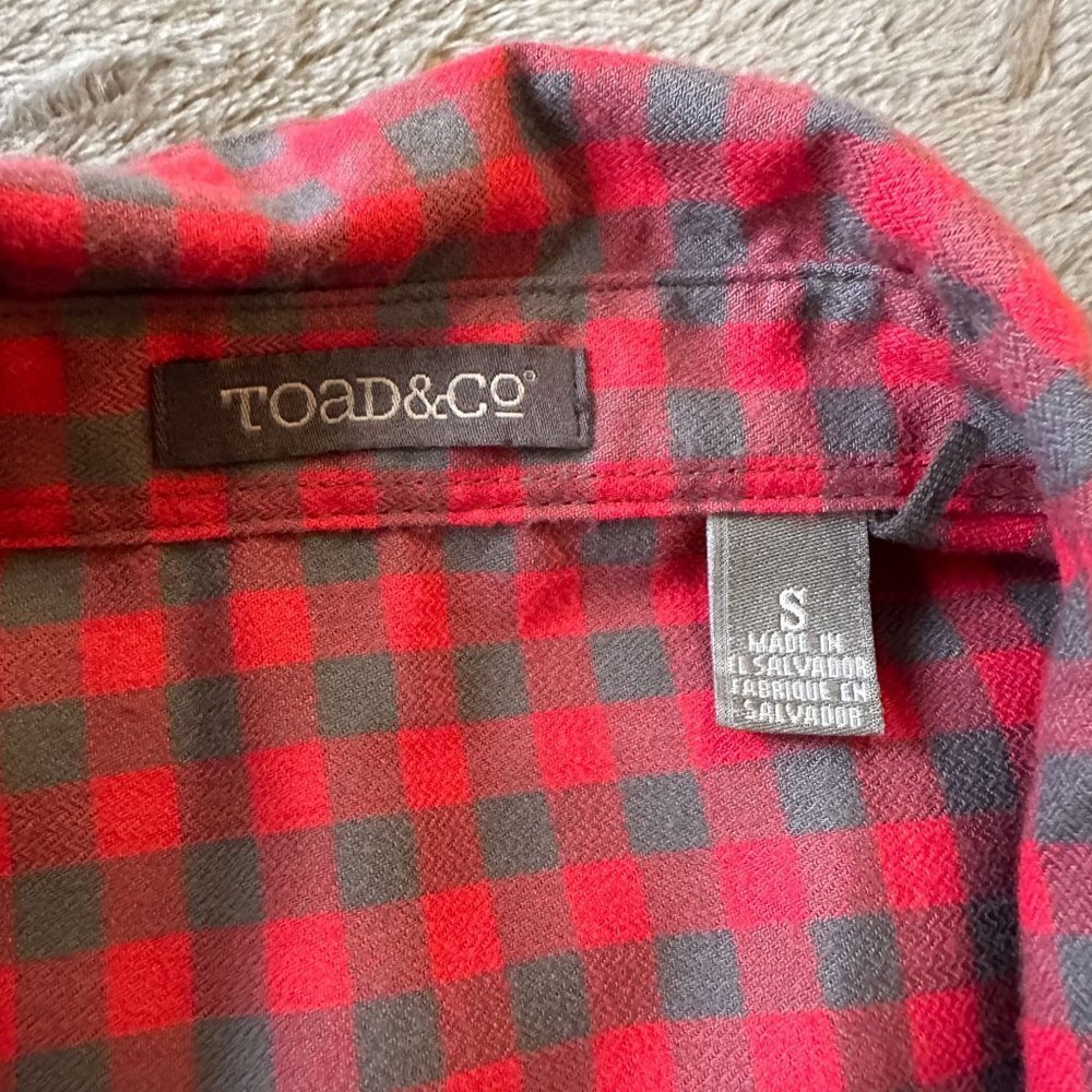 Toad & Co Dakotah Long Sleeve Travel Shirt Women's SMALL Red Gray